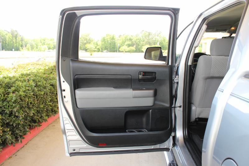 Toyota Tundra 4WD SR5 CrewMax 5.5' Bed (Natl) 2012