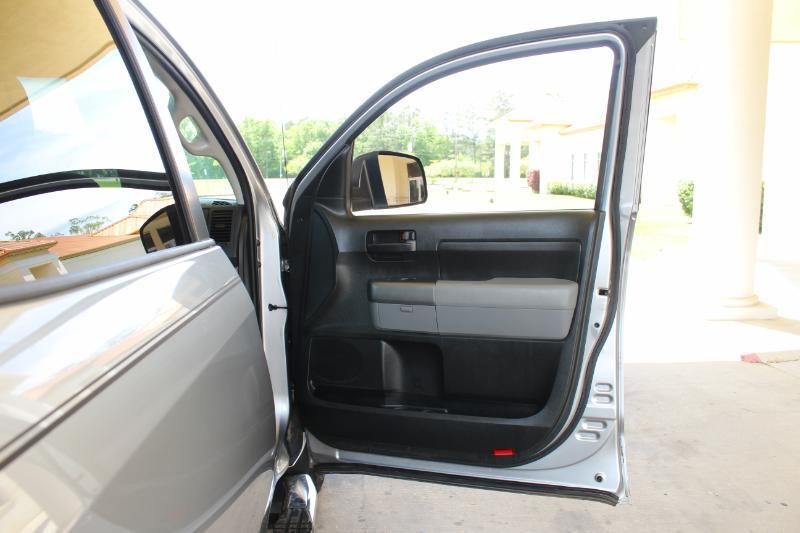 Toyota Tundra 4WD SR5 CrewMax 5.5' Bed (Natl) 2012