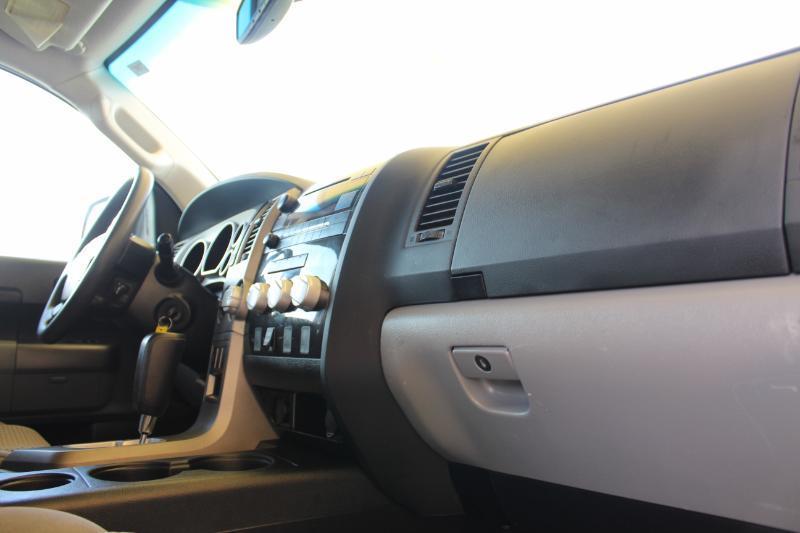 Toyota Tundra 4WD SR5 CrewMax 5.5' Bed (Natl) 2012