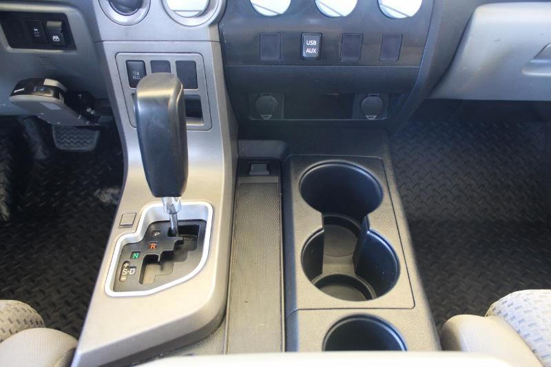 Toyota Tundra 4WD SR5 CrewMax 5.5' Bed (Natl) 2012