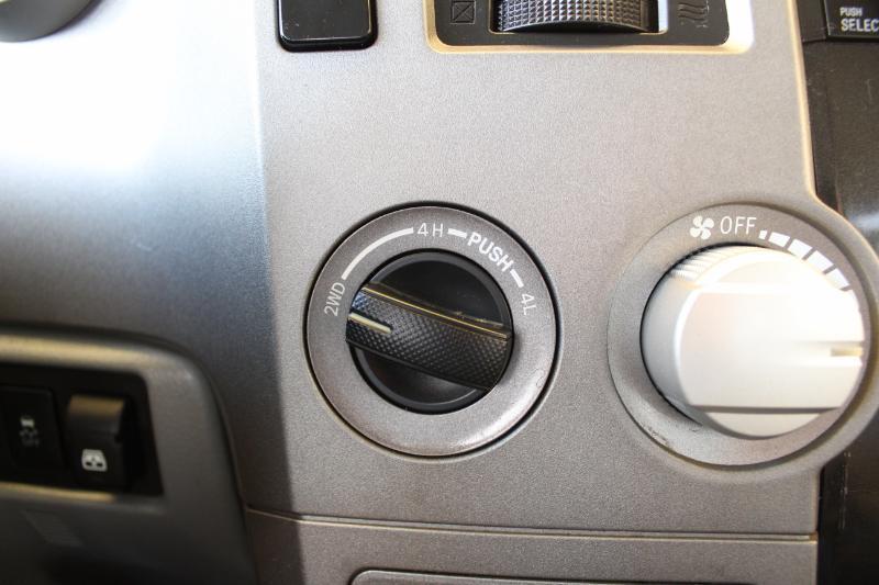 Toyota Tundra 4WD SR5 CrewMax 5.5' Bed (Natl) 2012