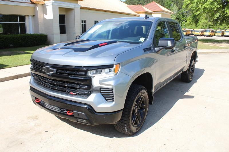 Chevrolet Silverado 1500 Trail Boss LT Crew Cab 4WD 2023