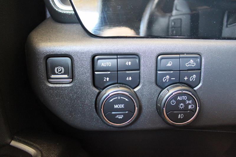 Chevrolet Silverado 1500 Trail Boss LT Crew Cab 4WD 2023