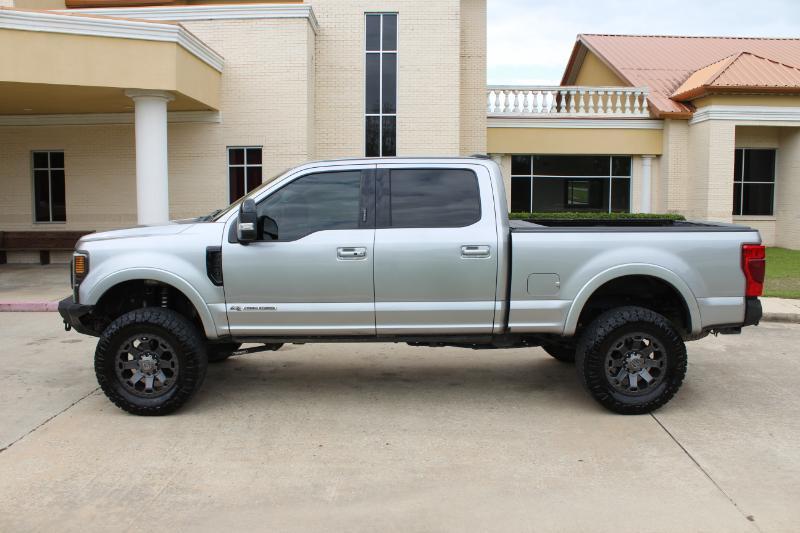 Ford F-250 SD Lariat Crew Cab 4WD 2020