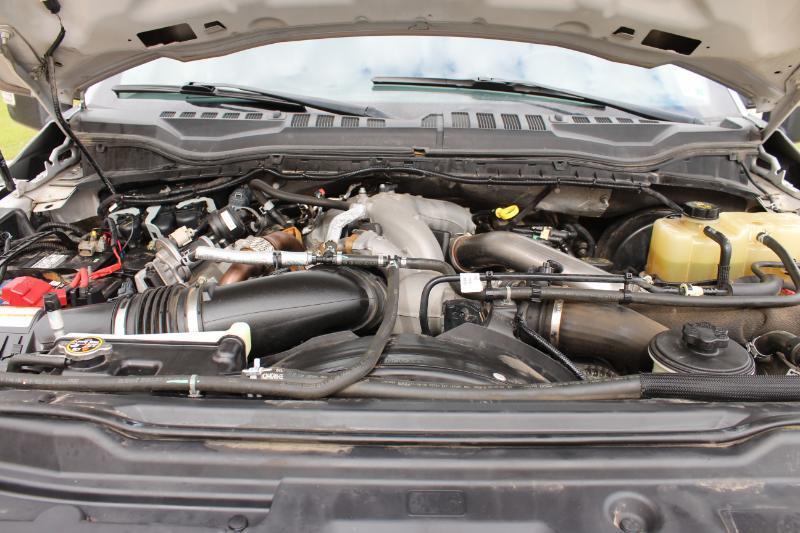 Ford F-250 SD Lariat Crew Cab 4WD 2020