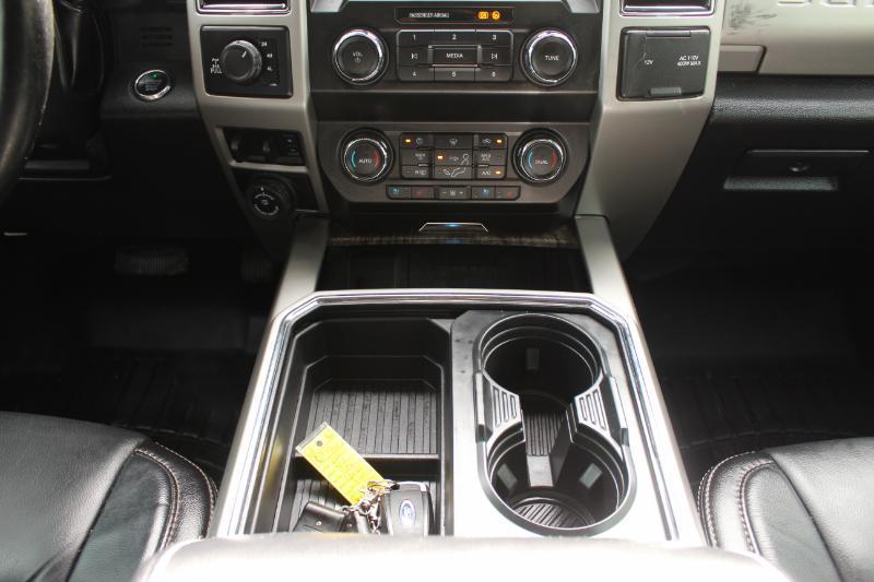 Ford F-250 SD Lariat Crew Cab 4WD 2020