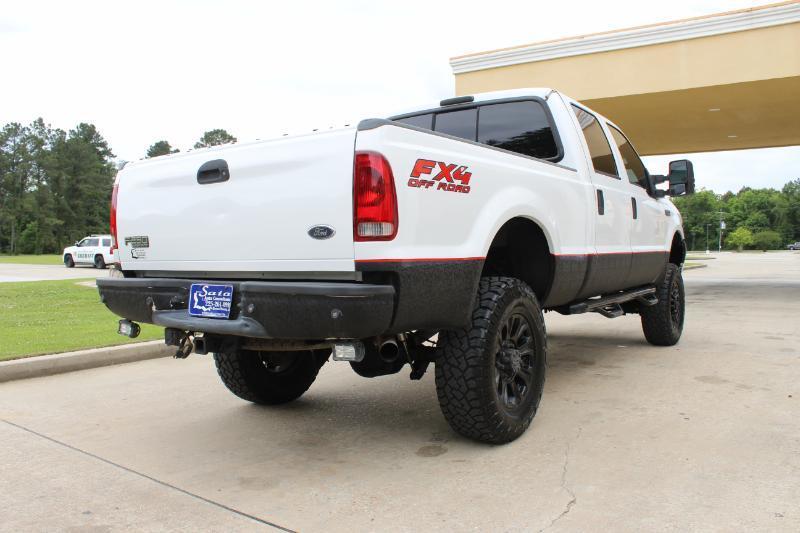 Ford F-250 SD XLT Crew Cab 4WD 2004