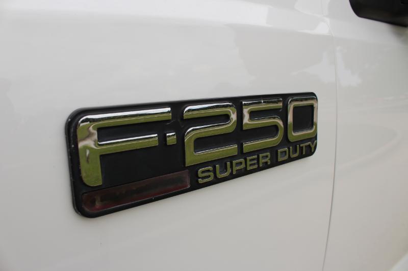 Ford F-250 SD XLT Crew Cab 4WD 2004