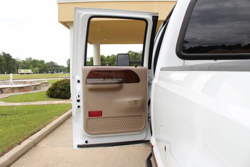 Ford F-250 SD XLT Crew Cab 4WD 2004