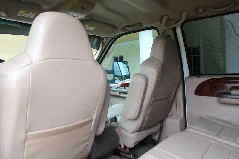 Ford F-250 SD XLT Crew Cab 4WD 2004