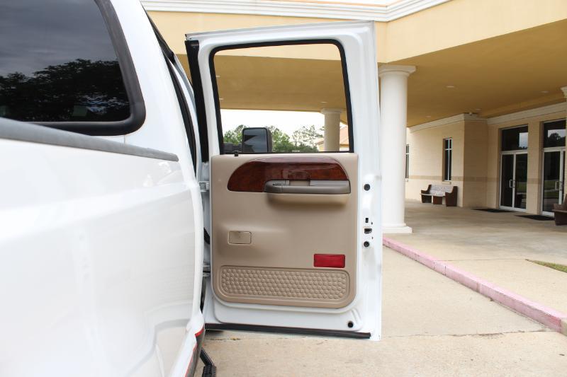 Ford F-250 SD XLT Crew Cab 4WD 2004