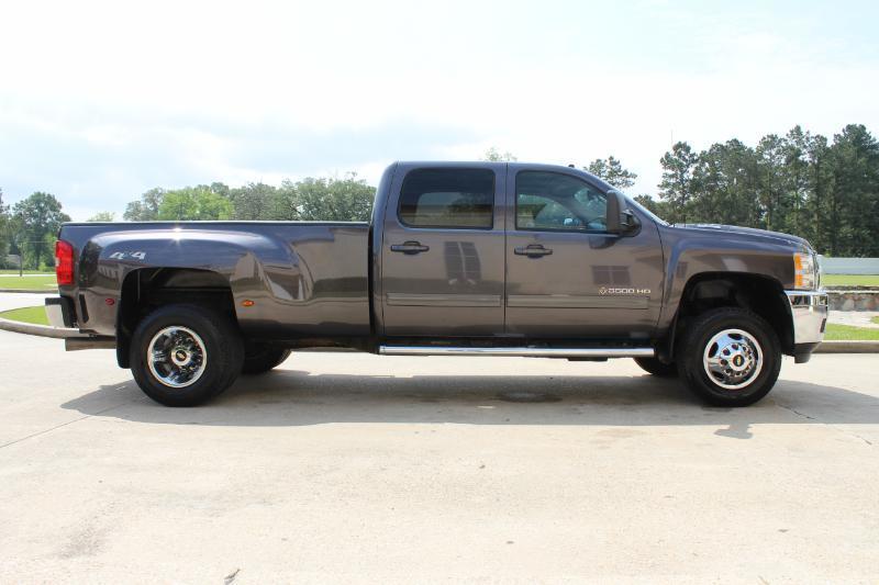 Chevrolet Silverado 3500HD LTZ Crew Cab  4WD 2011