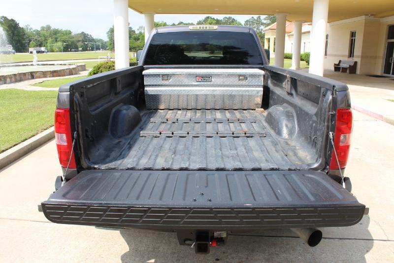 Chevrolet Silverado 3500HD LTZ Crew Cab  4WD 2011
