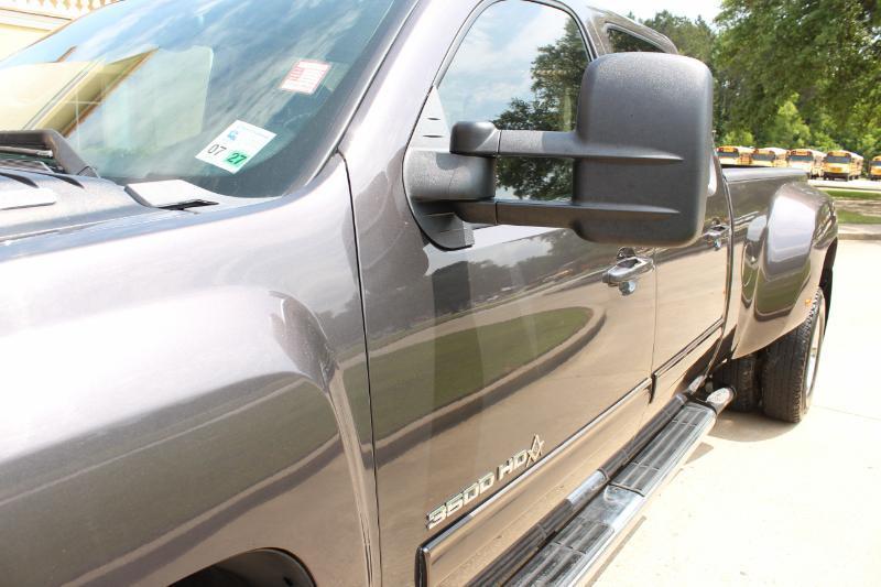 Chevrolet Silverado 3500HD LTZ Crew Cab  4WD 2011