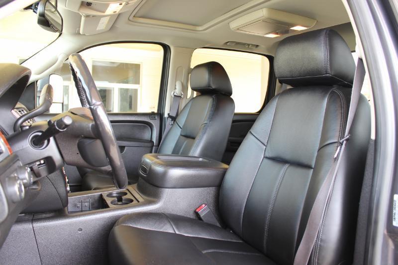 Chevrolet Silverado 3500HD LTZ Crew Cab  4WD 2011