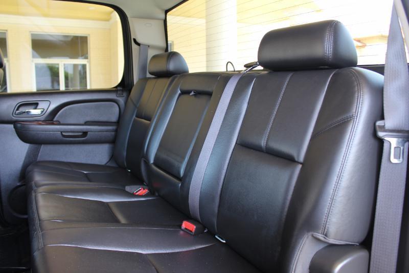 Chevrolet Silverado 3500HD LTZ Crew Cab  4WD 2011