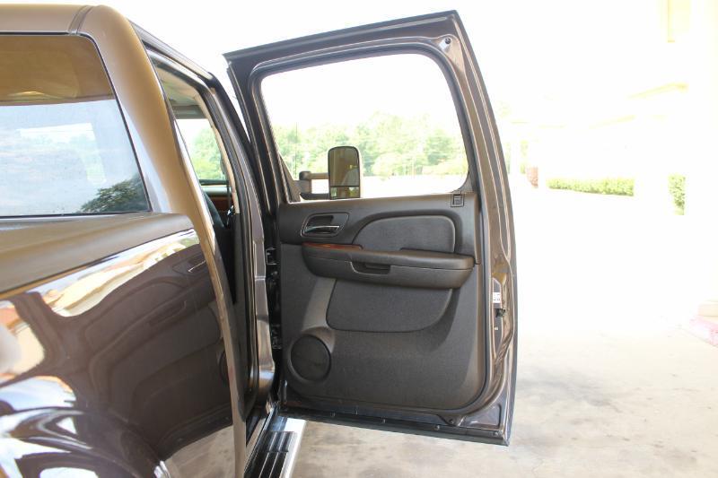 Chevrolet Silverado 3500HD LTZ Crew Cab  4WD 2011
