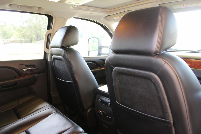 Chevrolet Silverado 3500HD LTZ Crew Cab  4WD 2011