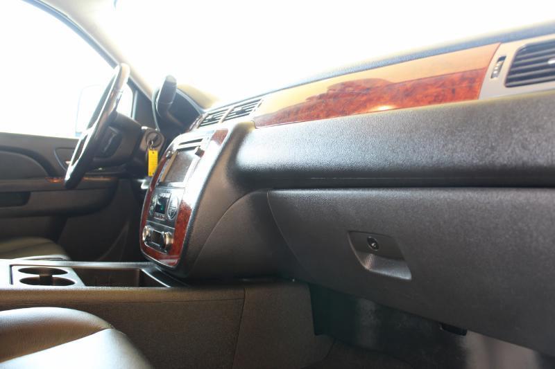 Chevrolet Silverado 3500HD LTZ Crew Cab  4WD 2011
