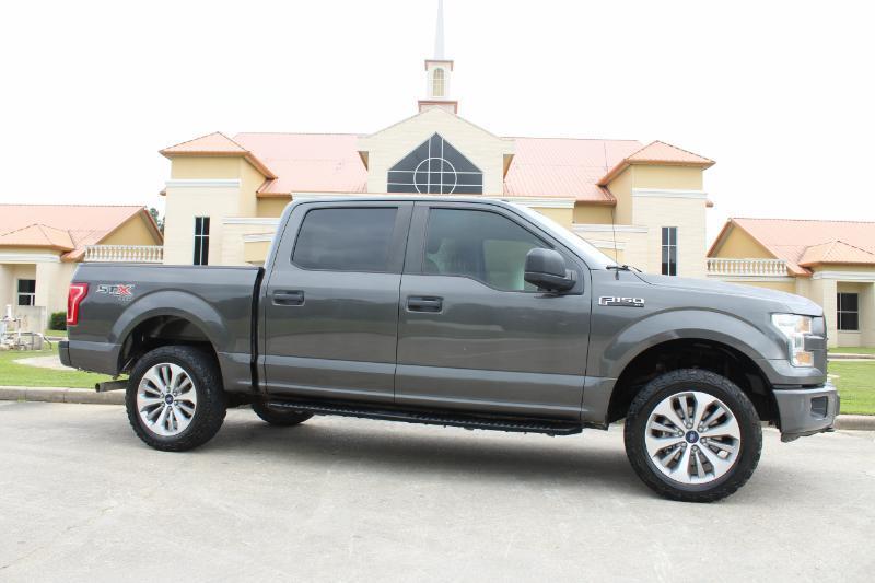 Ford F-150 XL SuperCrew 5.5-ft. Bed 4WD 2017
