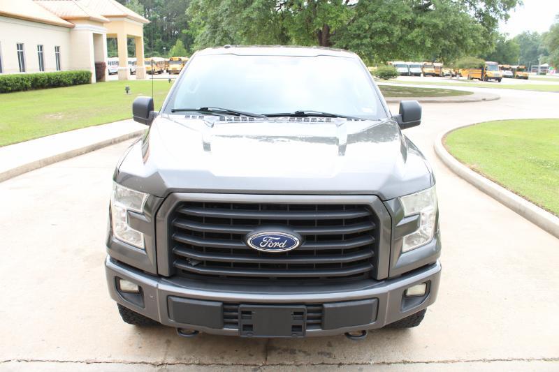 Ford F-150 XL SuperCrew 5.5-ft. Bed 4WD 2017