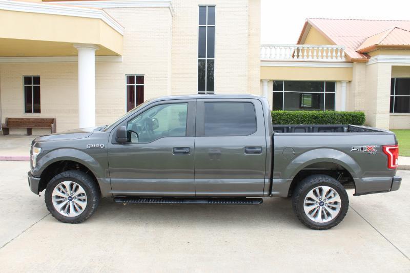 Ford F-150 XL SuperCrew 5.5-ft. Bed 4WD 2017