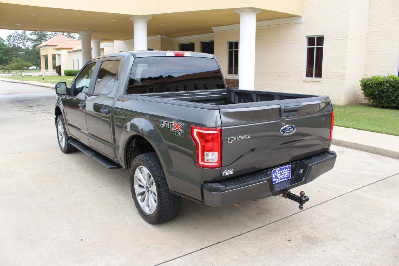 Ford F-150 XL SuperCrew 5.5-ft. Bed 4WD 2017