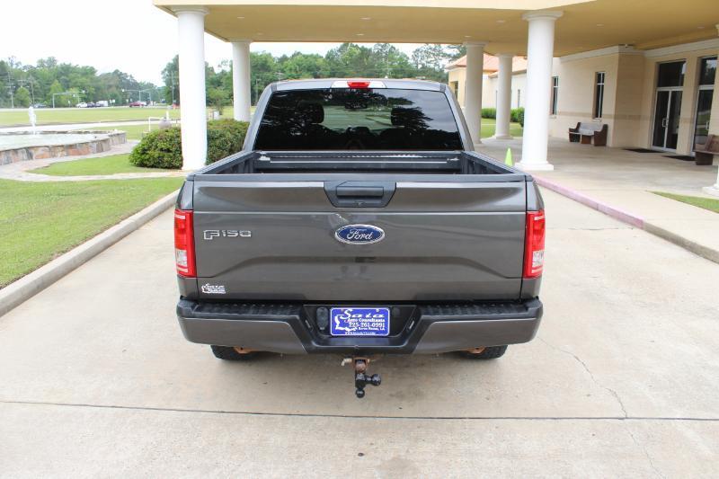 Ford F-150 XL SuperCrew 5.5-ft. Bed 4WD 2017