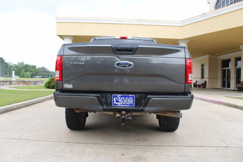 Ford F-150 XL SuperCrew 5.5-ft. Bed 4WD 2017