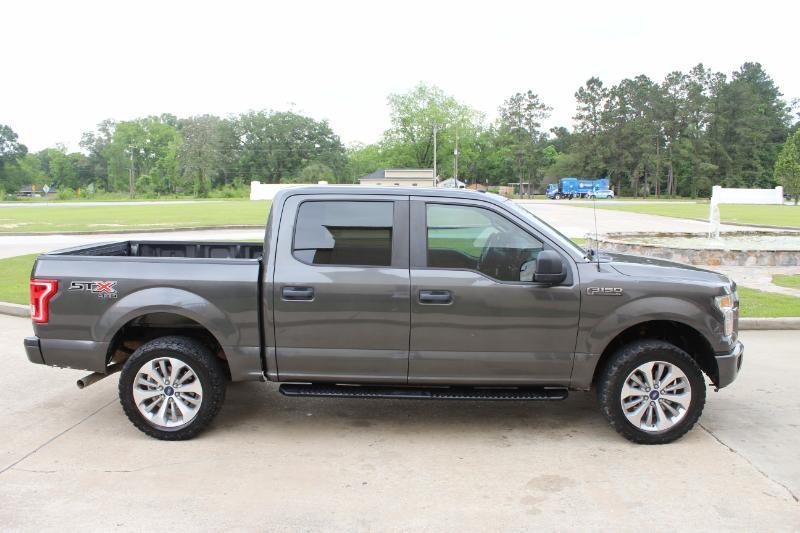 Ford F-150 XL SuperCrew 5.5-ft. Bed 4WD 2017