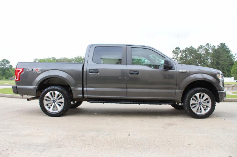 Ford F-150 XL SuperCrew 5.5-ft. Bed 4WD 2017