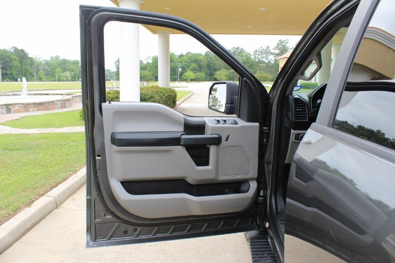 Ford F-150 XL SuperCrew 5.5-ft. Bed 4WD 2017