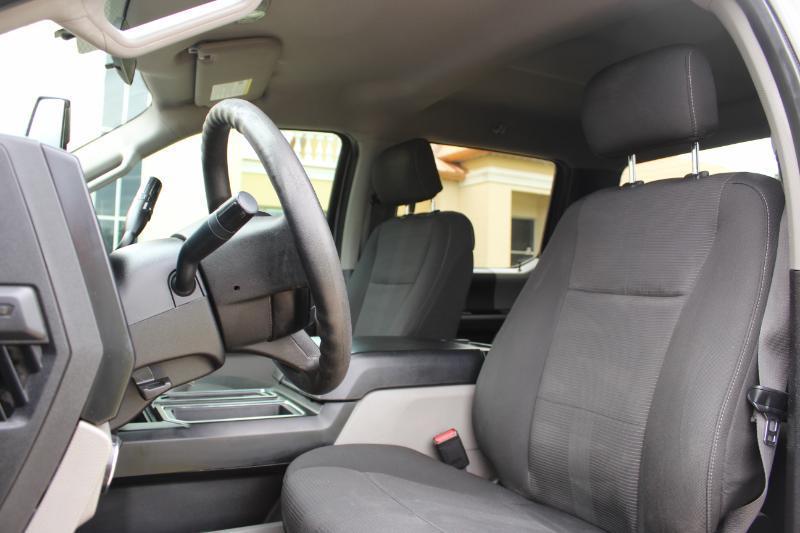 Ford F-150 XL SuperCrew 5.5-ft. Bed 4WD 2017
