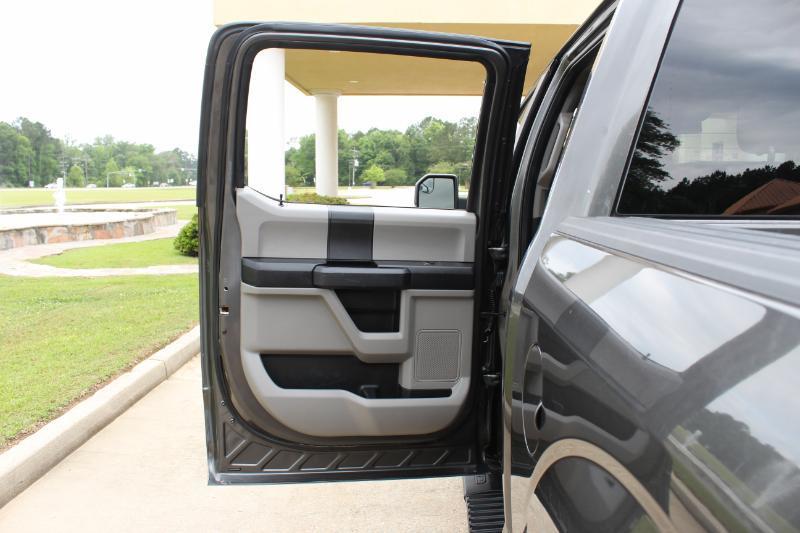 Ford F-150 XL SuperCrew 5.5-ft. Bed 4WD 2017