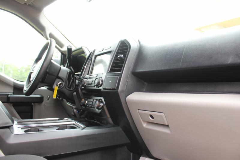 Ford F-150 XL SuperCrew 5.5-ft. Bed 4WD 2017