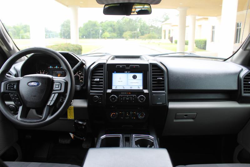 Ford F-150 XL SuperCrew 5.5-ft. Bed 4WD 2017