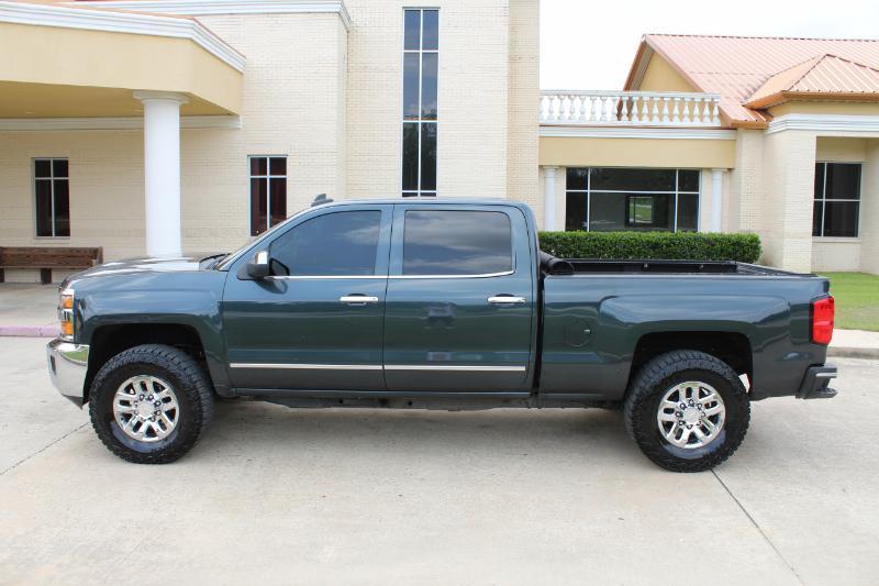 Chevrolet Silverado 2500HD LTZ Crew Cab 4WD 2019