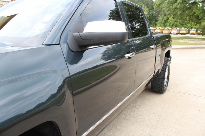 Chevrolet Silverado 2500HD LTZ Crew Cab 4WD 2019