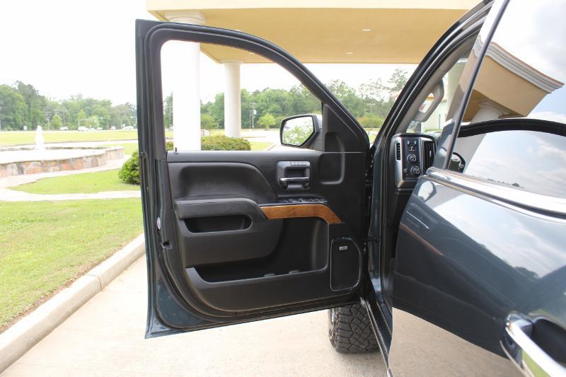 Chevrolet Silverado 2500HD LTZ Crew Cab 4WD 2019
