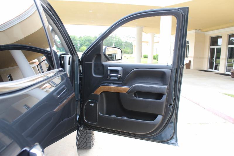 Chevrolet Silverado 2500HD LTZ Crew Cab 4WD 2019