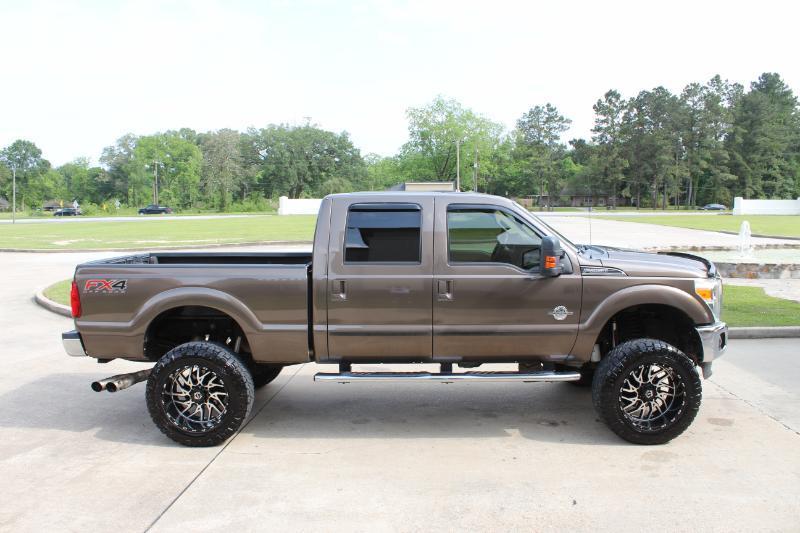 Ford F-250 SD Lariat Crew Cab 4WD 2016