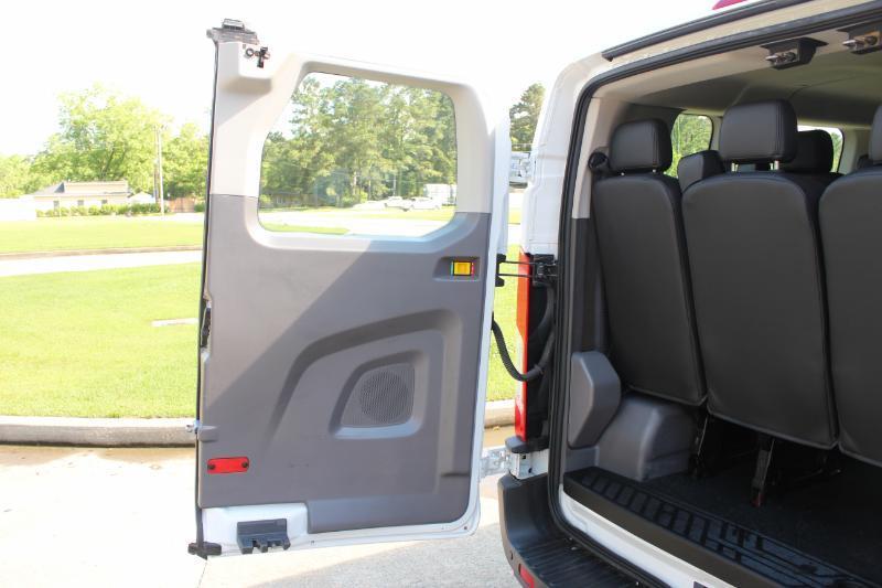 Ford Transit 350 Wagon Low Roof XL w/Sliding Pass. 148-in. WB 2020