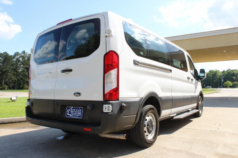 Ford Transit 350 Wagon Low Roof XL w/Sliding Pass. 148-in. WB 2020