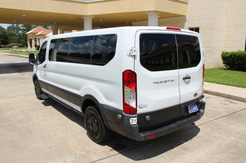 Ford Transit 350 Wagon Low Roof XL w/Sliding Pass. 148-in. WB 2020
