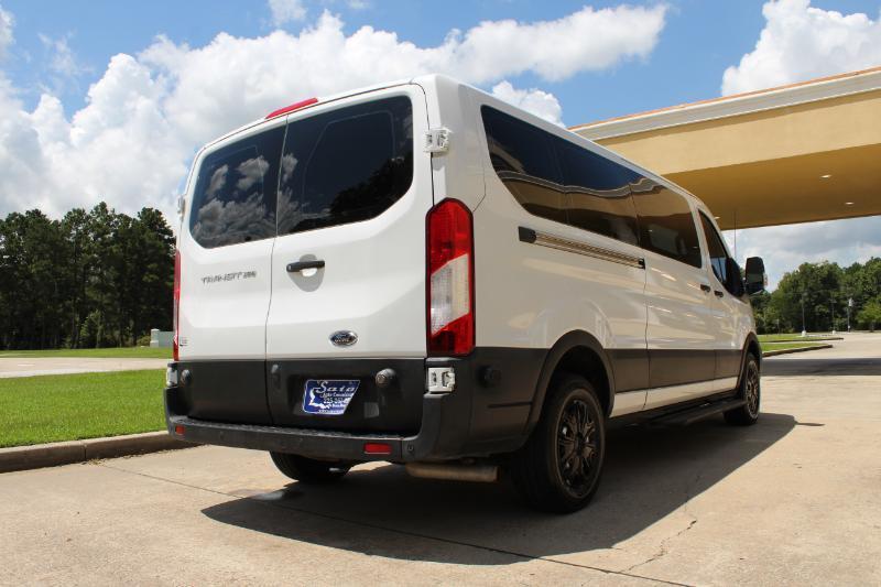 Ford Transit 350 Wagon Low Roof XL w/Sliding Pass. 148-in. WB 2020