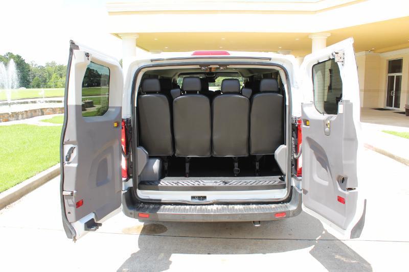 Ford Transit 350 Wagon Low Roof XL w/Sliding Pass. 148-in. WB 2020