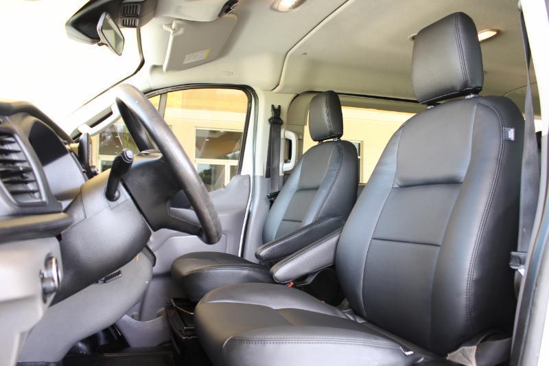 Ford Transit 350 Wagon Low Roof XL w/Sliding Pass. 148-in. WB 2020