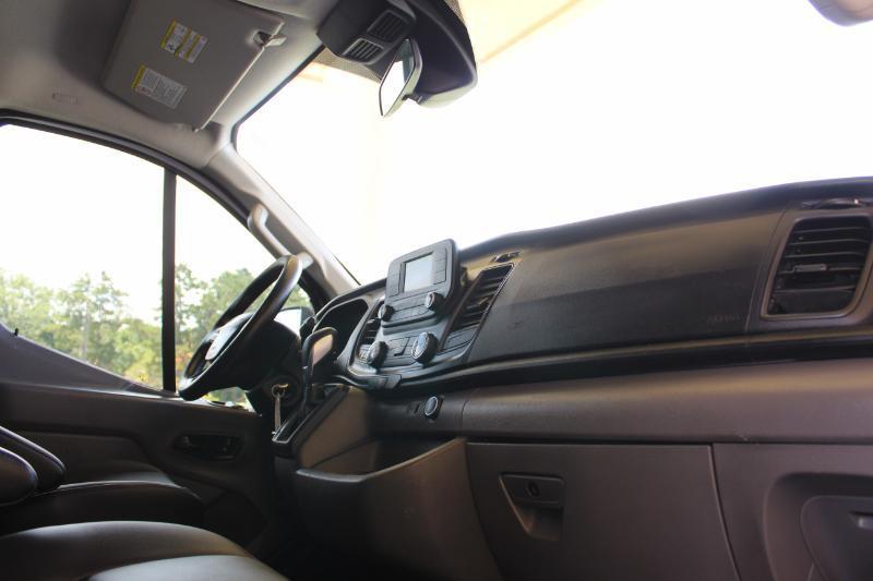 Ford Transit 350 Wagon Low Roof XL w/Sliding Pass. 148-in. WB 2020