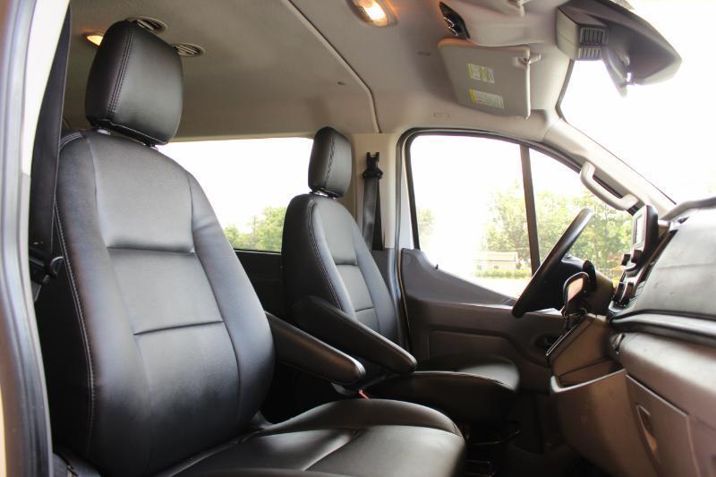 Ford Transit 350 Wagon Low Roof XL w/Sliding Pass. 148-in. WB 2020