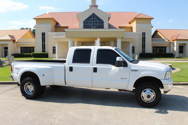 Ford F-350 SD XL Crew Cab 4WD DRW 2006